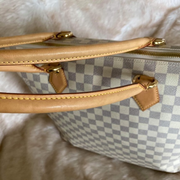 Louis Vuitton Saleya GM - Picture 2 of 11